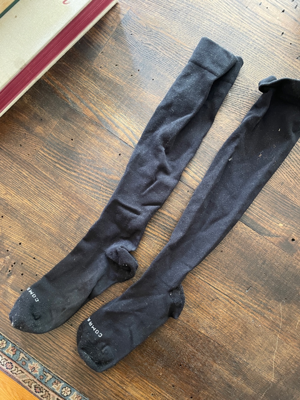 Comrad Compression Socks Medium Wide Calf Knee High